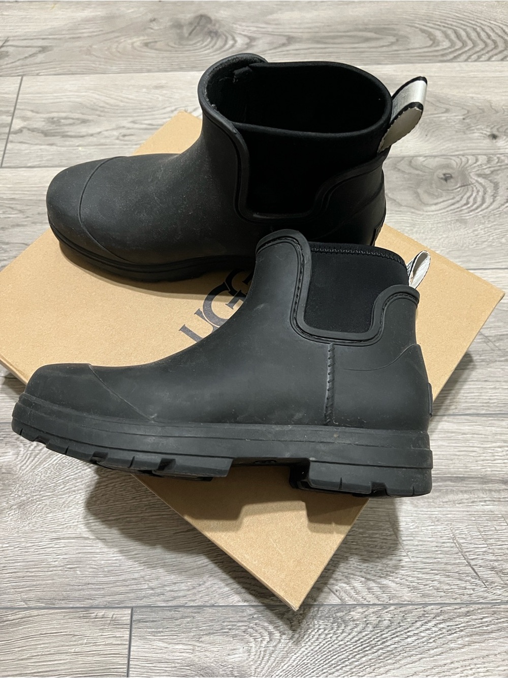 UGG Droplet Waterproof Boots Womens Size 7